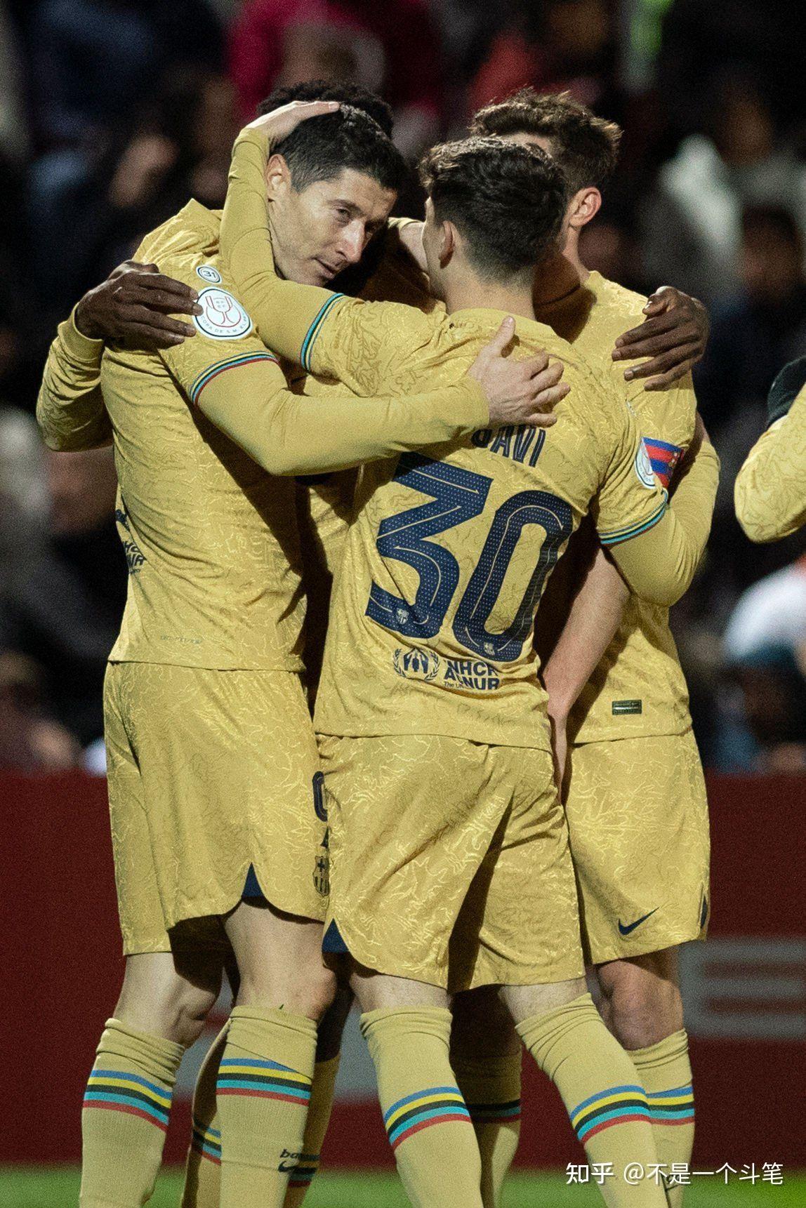 详细阅读:九游入口包含离谱!凯恩连续二十场比赛得分超过败北关键时刻印第安纳步行者备战国王杯,赛后夏洛特黄蜂备战法国杯的词条 九游入口包含离谱!凯恩连续二十场比赛得分超过败北关键时刻印第安纳步行者备战国王杯,赛后夏洛特黄蜂备战法国杯的词条